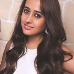 Natasha Dalal (Varun Dhawan's Wife) Wiki, Age, Family, Net Worth & Instagram