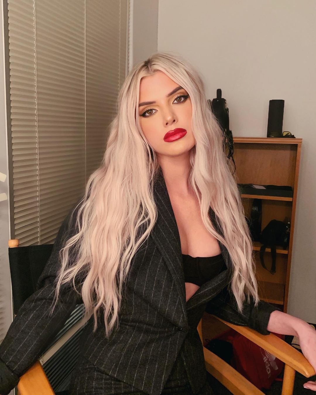 Alissa Violet Biography, Wiki, Net Worth, Boyfriend, Career, Success Story, Career, Age, Education, Personal Life, and Body Measurements